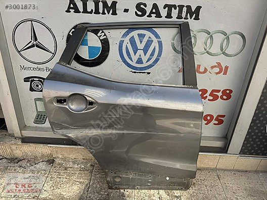 Nissan Qashqai sağ arka kapı 2017