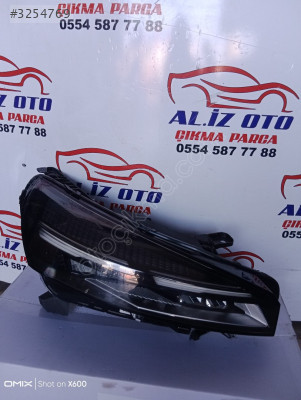 Renault Clio 5.5 sağ ön far
