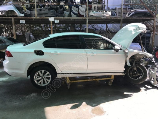 VOLKSWAGEN PASSAT 2015 2024 SOL ÖN ÇEYREK 3G0810135