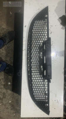 1P0853677 seat leon ön tampon orta ızgara