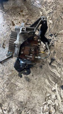 ford  1.6 1.4 dizel Euro 4 mazot pompası 0445010102