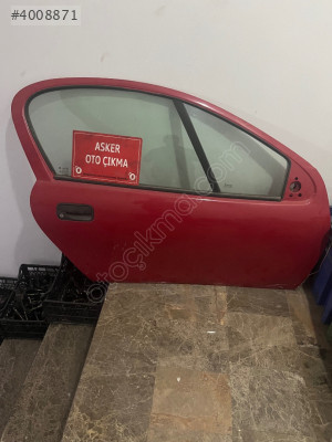 Tigra sağ ön kapı