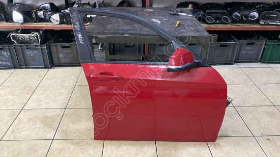 BMW F20 SAĞ ÖN KAPI