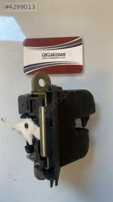 6J4867505D seat ibiza 2017 bagaj kilidi