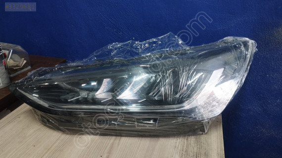 FORD FOCUS 4.5 SOL ÖN FAR ÇETİN OTOMOTİV