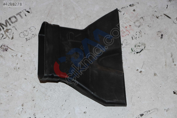 BMW 5 SERİSİ G30 SAĞ HAVA KANALI 51477375762