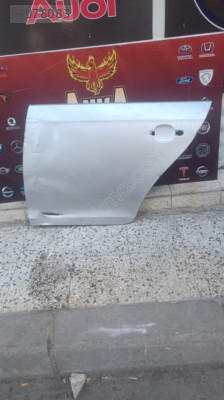 Jetta sol arka kapı sacı çıkma