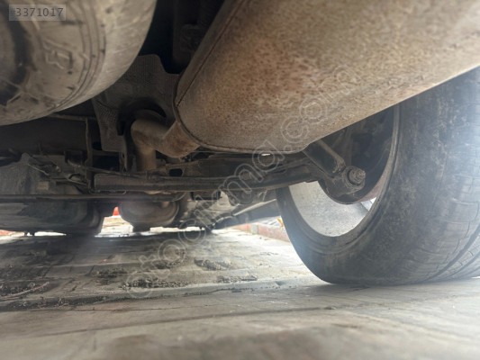 VOLKSWAGEN T6 ARKA DİNGİL ÜÇEL OTO ÇIKMA BURSA