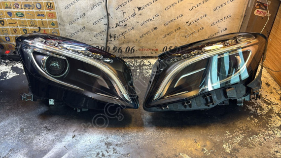 MERCEDES GLA W156 XENON SAĞ-SOL FAR 1569061800-1700