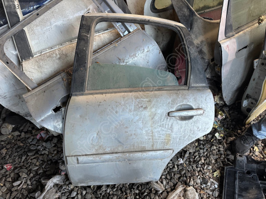 Citroen c3 sol arka kapı çıkma