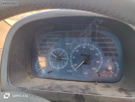 Renault Master 1 kilometre saati