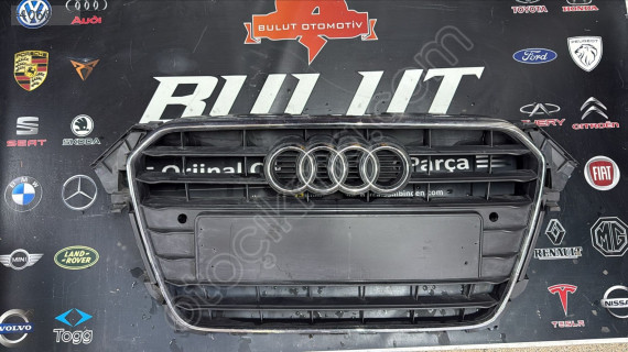 Audi A4 S4 Ön Panjur Kromlu 2012-2015 8K0853651E