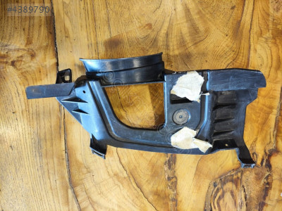 MERCEDES E SERİSİ W213 EGZOZ BRAKETİ A2138850514