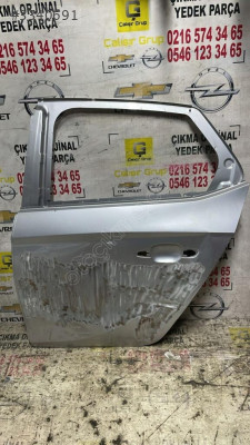 OPEL CORSA F SOL ARKA KAPI  ÇIKMA SÖKME YEDEK PARÇA