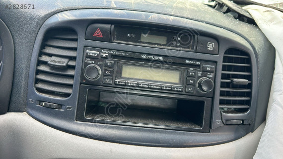 Hyundai Accent kalorifer ızgaraları
