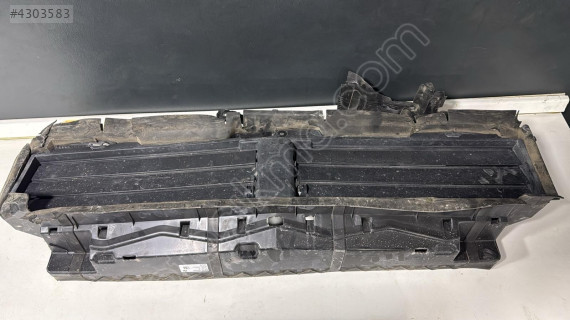 BMW X1 U11 ALT HAVALANDIRMA MASKESİ5A11303