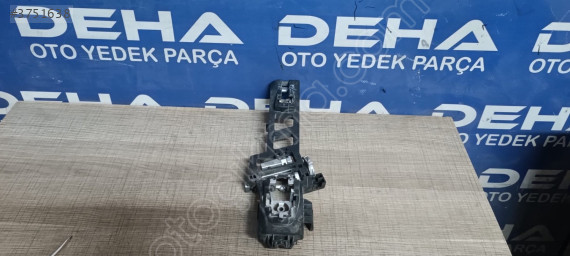 FORD COURİER SOL KAPI KOLU İÇ MEKANİZMASI 8A61-A224A37-AN