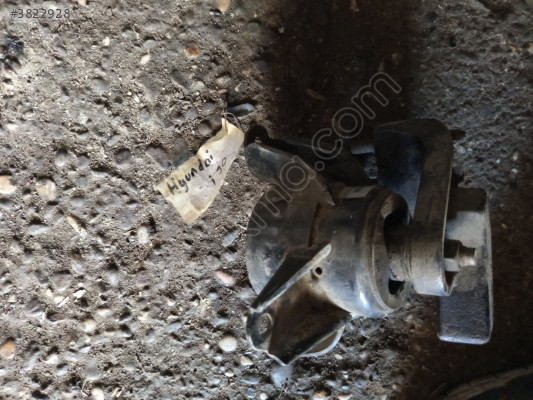 HYUNDAİ İ30 MOTOR TAKOZU