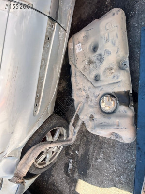 Duster 4x4 yakıt deposu