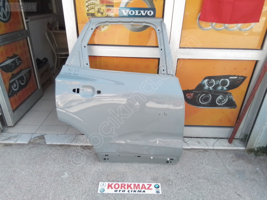 VOLVO XC60 SAĞ ARKA KAPI 2018-2024