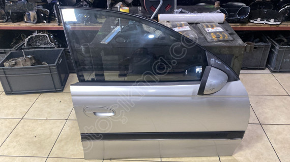 OPEL OMEGA SAĞ ÖN KAPI