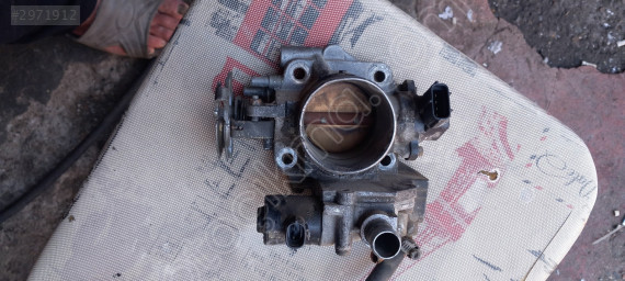 Mazda Lantis için Çıkma Gaz Kelebeği Parçası