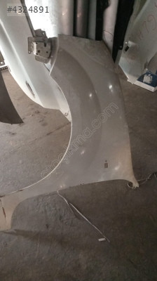 Renault Kango1 sol ön çamurluk