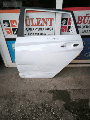 Hyundai İ20 sol arka kapı