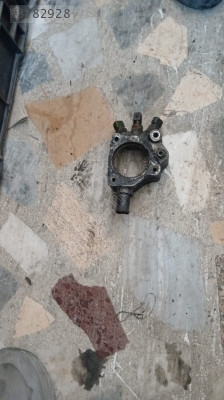 Termostat Muhafazası 1336W5 9622845680 Citroen Peugeot 306 406