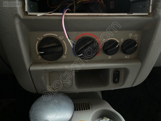 Renault  Kango 2 2005 orijinal kılima konturol panelin