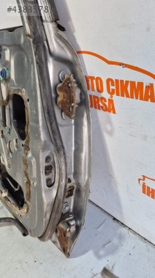 Vectra a sol arka kapı alt üst menteşesi