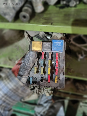 fiat uno 70s orjinal sigorta kutu. KArgo dahil