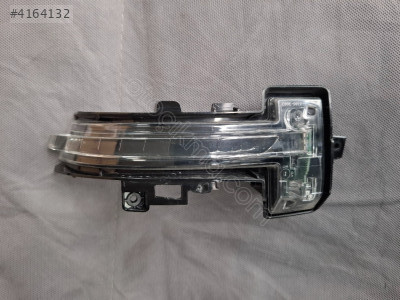 Renault austral ayna sinyali sol 261857691R