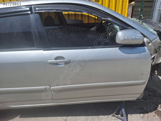 TOYOTA COROLLA SAĞ ÖN KAPI ÇIKMA ORJİNAL