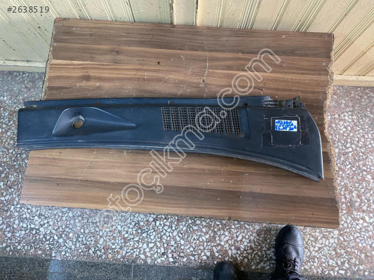 NİSSAN NAVARA ÖN CAM IZGARASI SOL TARAF 1997-2003 MODEL