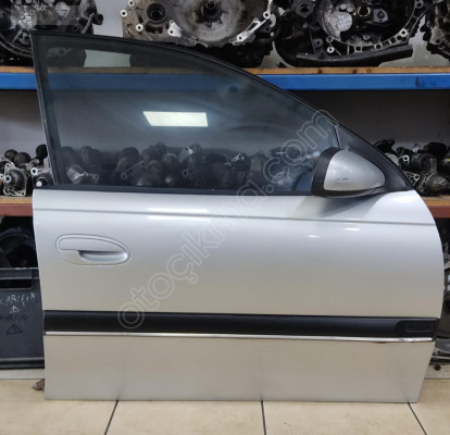 OPEL OMEGA SAĞ ÖN KAPI ÇIKMA