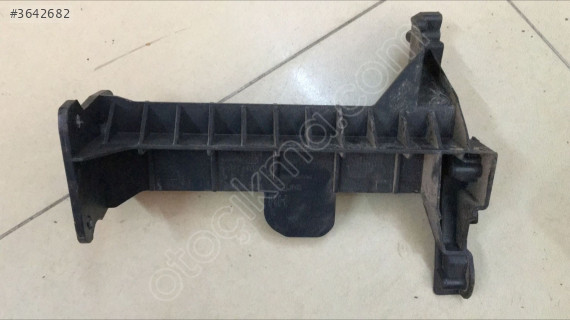 RENAULT MEGANE IV 16- SAĞ ARKA TAMPON BRAKETİ ORJ ÇIKMA 850460376