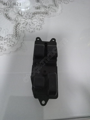 TOYOTA Avensis Cam Açma Düğmesi 54035091