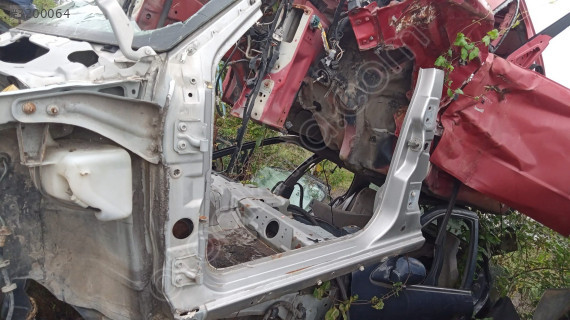 Fiat Palio  sol ön kapı direği masbiyel kesme çıkma