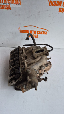 Favorit Felicia silindir kapağı emme ve egzoz manifolt