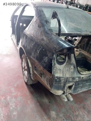 VOLKSWAGEN PASSAT B6  SOL ARKA ÇAMURLUK HATASIZ SİYAH