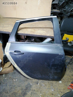 OPEL ASTRA J SAĞ ARKA KAPI - SÖKME
