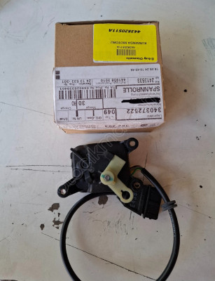 AUDİ 100 KALORİFER AYAR MOTORU 0 ORİJİNAL 443820511A