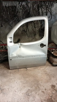 Fiat Doblo sol ön kapı
