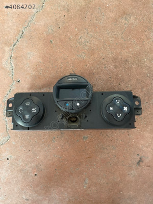 RENAULT KANGOO 3 KLİMA KONTROL PANELİ 8200520205