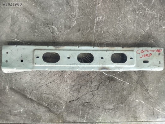 JEEP COMMANDER ÖN TAMPPON DEMİRİ  HATASIZ ÇIKMA EGE OTOMOTİV