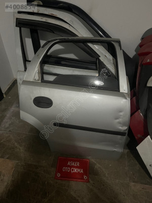 Corsa c sağ arka kapı