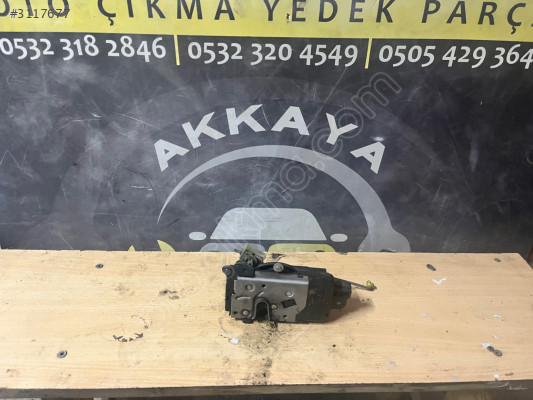 Opel Astra H Sol ön Kapı Kilidi Orjinal Çıkma 5 Diş
