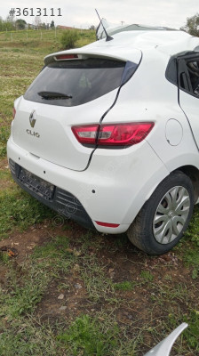 Renault Clio4 sağ arka çamurluk hatasız orijinal