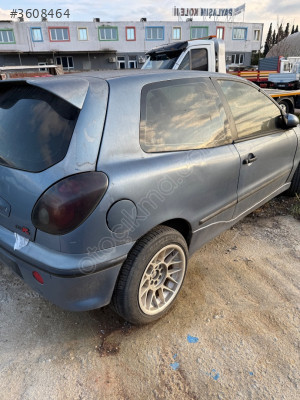 Fiat bravo TEK KAPI SAĞ ARKA ÇAMURLUK